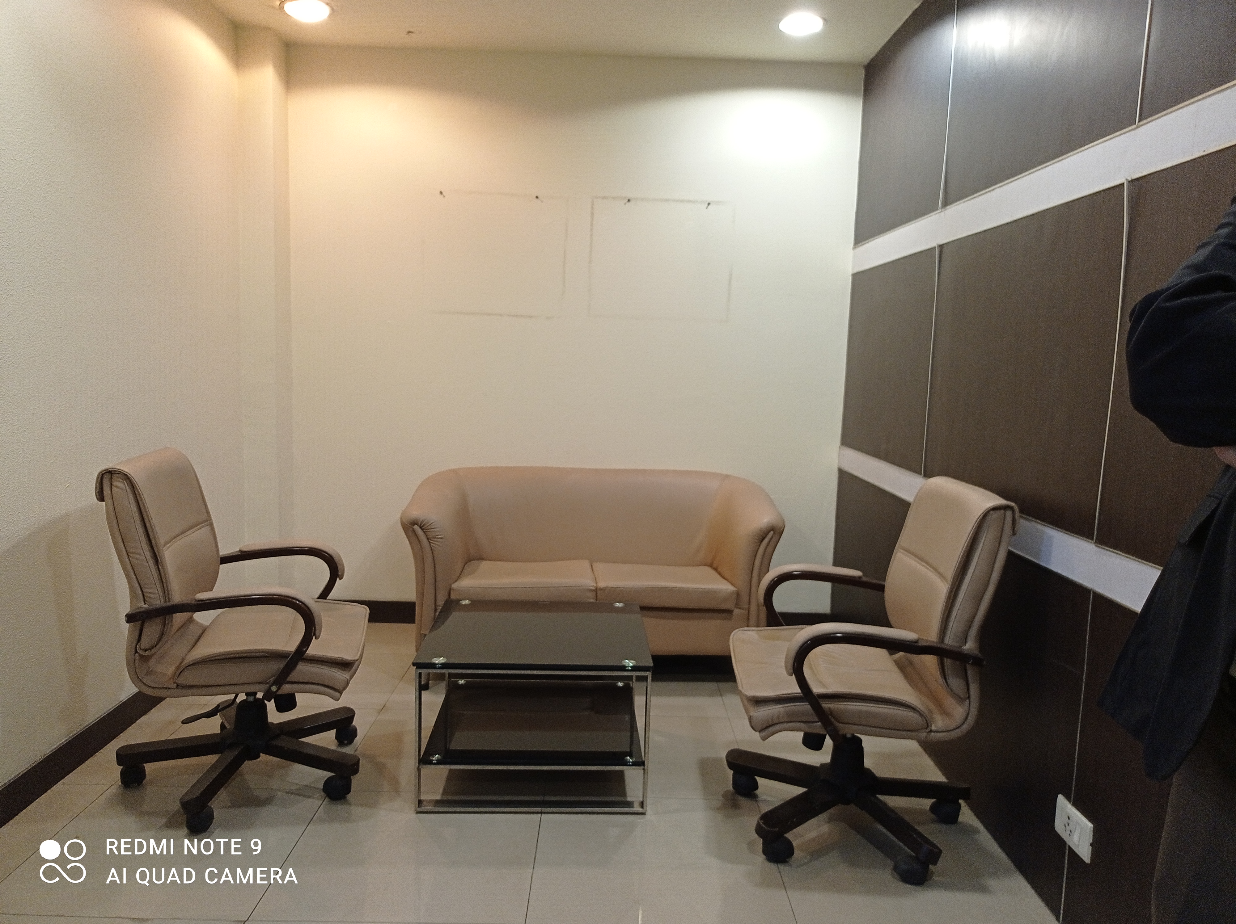 Commercial Fully Furnished space with plug n play facility